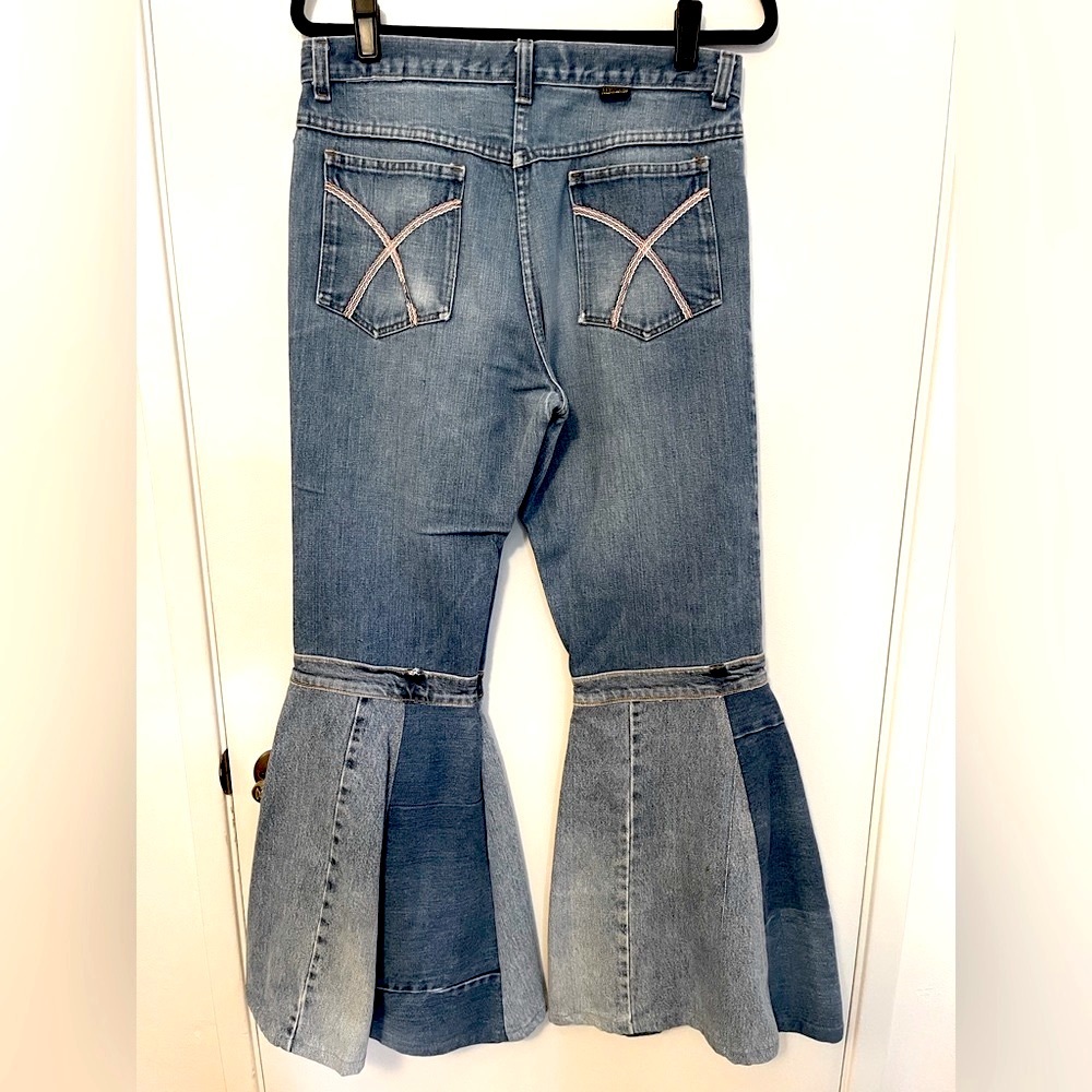 NWT Urban Outfitters Size 8 Remade Renegade Brand Wide Flare Blue Denim Jeans - Picture 5 of 8